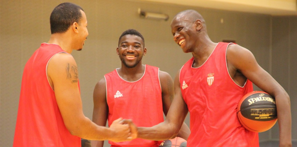 Akpomedah, Shuler y Sy, jugadores del Monaco