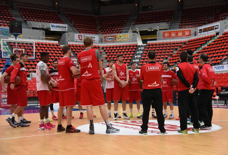 CAI Zaragoza entrenando