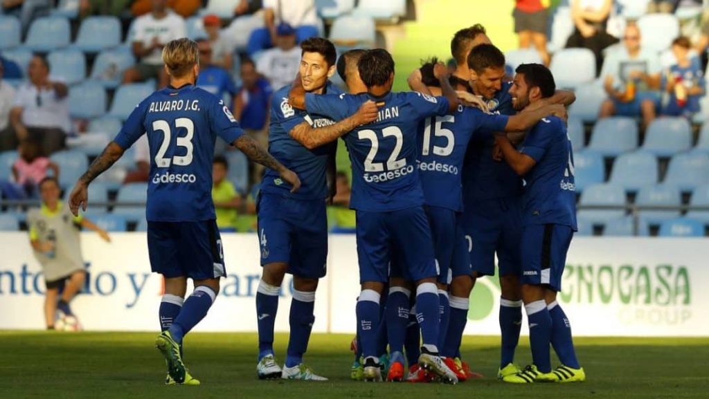 jugadores-getafe-celebrando-gol