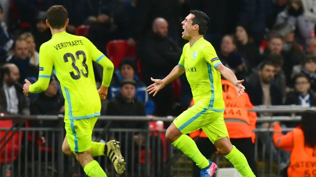 Jugadores Gent celebran gol