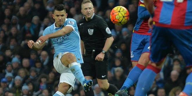 Kun Aguero referencia en el ataque del Manchester City