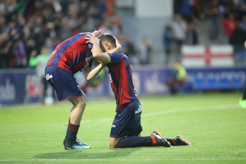 huesca cerca del ascenso