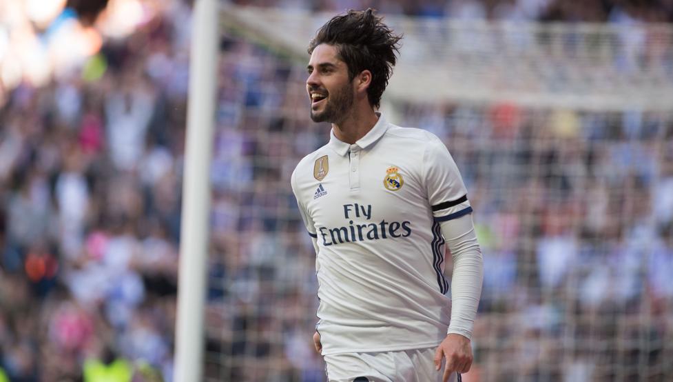 isco celebrando un gol con el real madrid roma champions league