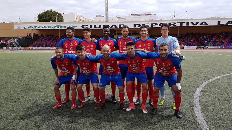 Once-inicial-de-la-UD-Lanzarote-compressor