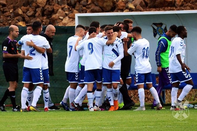 El Tenerife B tiene que ganar para seguir vivo en la lucha de conseguir una plaza de promoción.