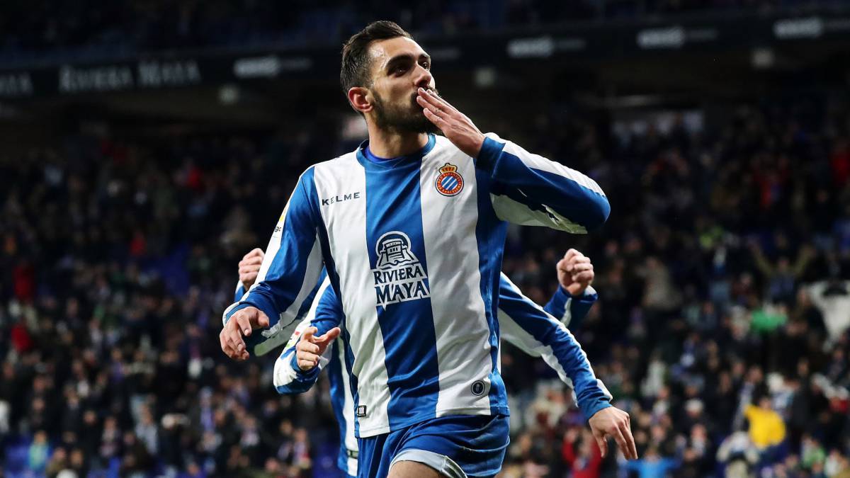 Borja Iglesias celebra un gol