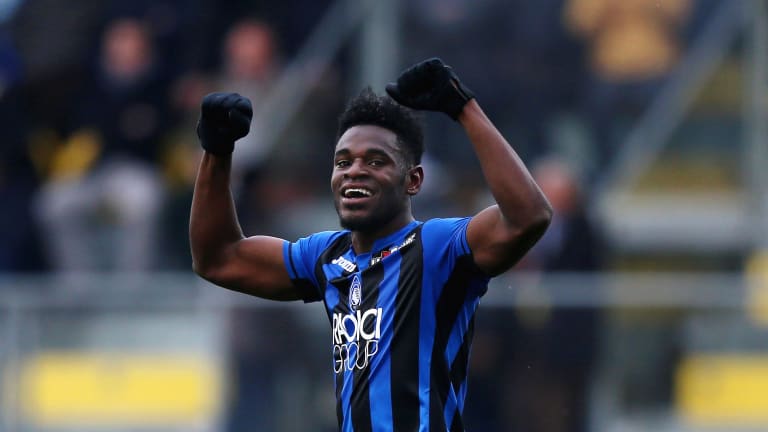 duvan zapata delantero colombiano del atalanta