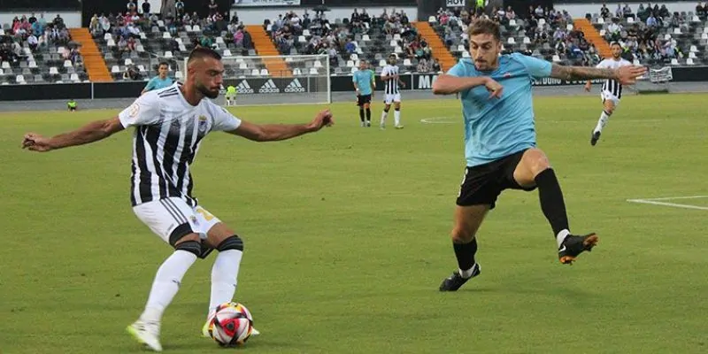 Segunda RFEF (Grupo 5): Badajoz - Montijo