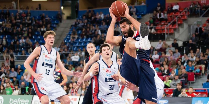 Bourousis, pívot del Laboral Kutxa