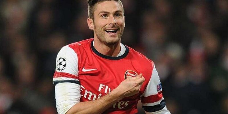 Giroud será la referencia en la punta de ataque de los gunners.