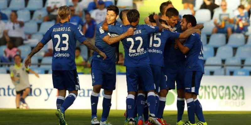 jugadores-getafe-celebrando-gol