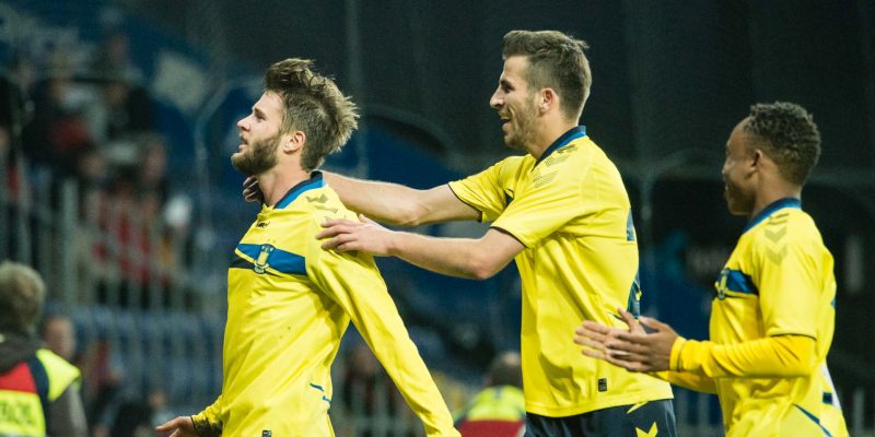 Jugadores Brondby celebrando gol