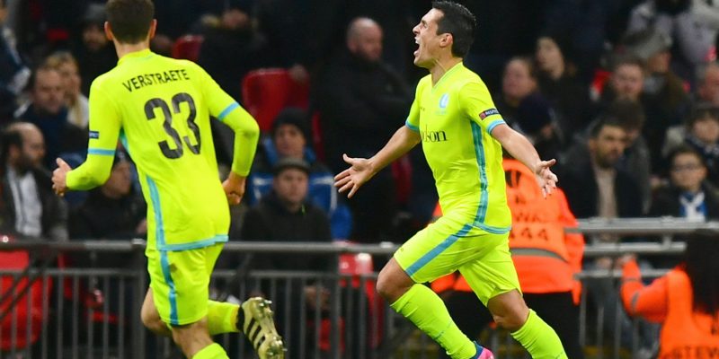 Jugadores Gent celebran gol