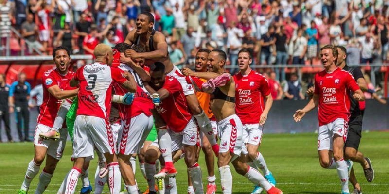 Jugadores Utrecht celebran Europa League