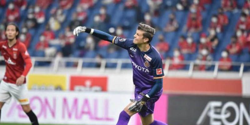 Langerak Nagoya Grampus the afc