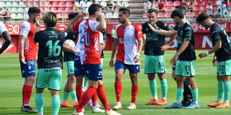 Primera RFEF (Grupo 1): Badajoz - Pontevedra / Mérida - Córdoba