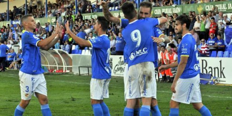 El Alzira y el Linares son favoritos para llevarse la victoria.