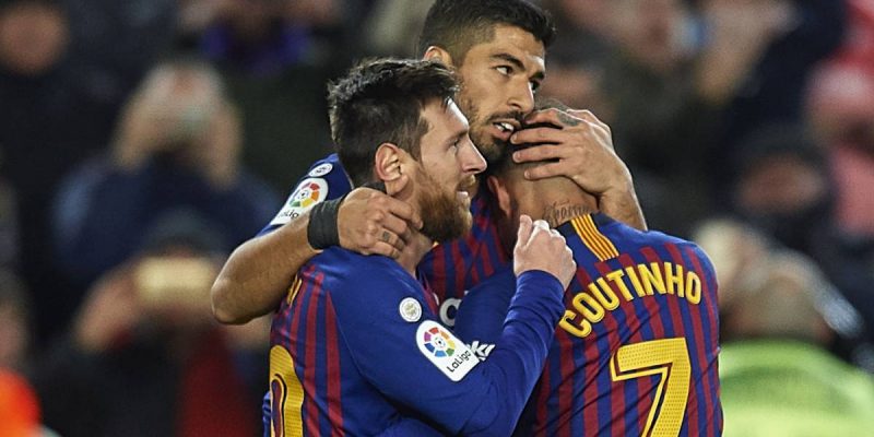 messi luis suarez coutinho celebran un gol del barcelona