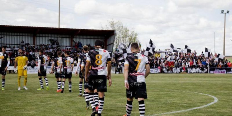 Unionistas y San Fernando parten como favoritos en sus eliminatorias.